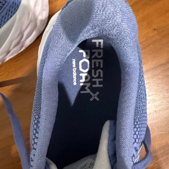 New Balance Blue and White More v3 Sneakers - Picture 4 of 6